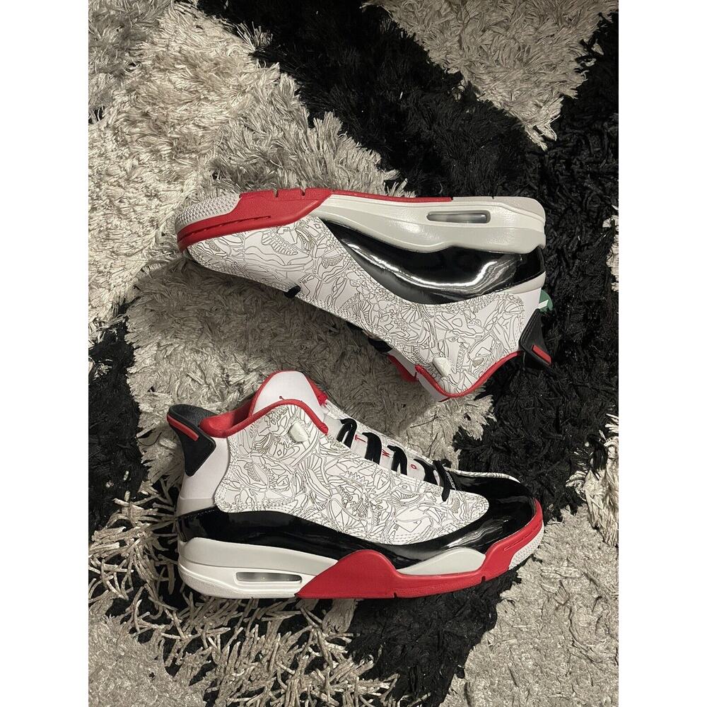 Size 10 - Jordan Dub Zero Varsity Red 2022 311046-160 Basketball shoes